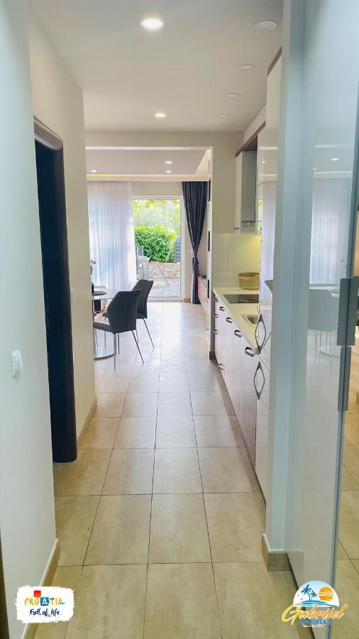 Gabrijel Apartments Makarska 1 Exterior foto
